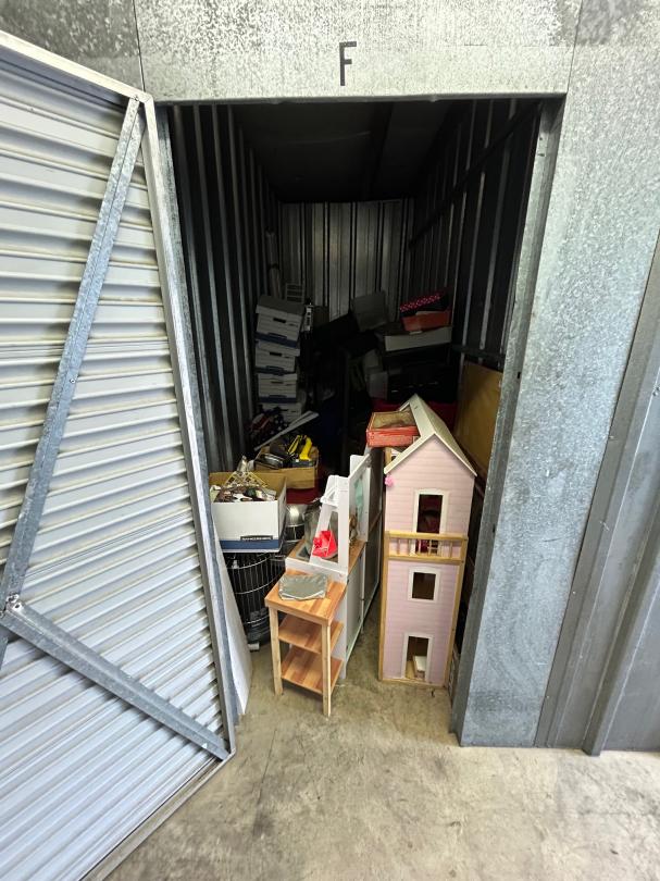 Storage Auction in Birmingham, AL at Metro Mini Storage Homewood ends on 29th January, 2024 11
